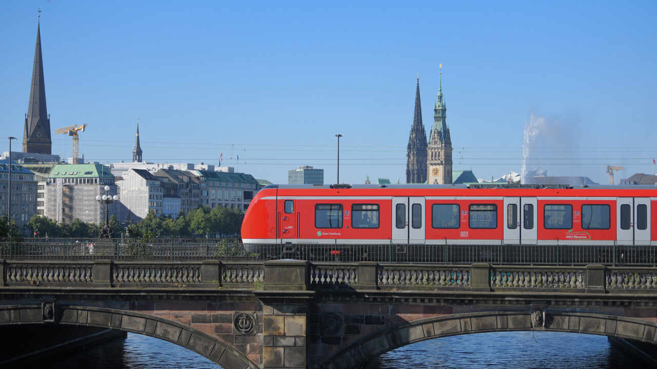 af hebben Speciaal Imitatie Hamburg: Weitere S-Bahnen BR 490 - Eurailpress