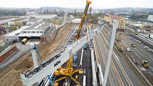 Containerterminal Osnabrück Aufbau der Portalkräne